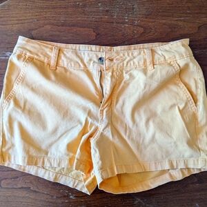 Orange Mid Rise A.N.A. shorts size 8